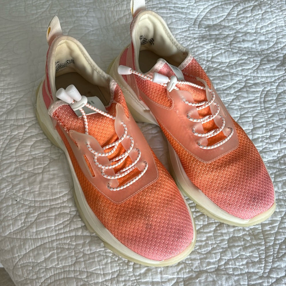 Steve Madden sneakers
